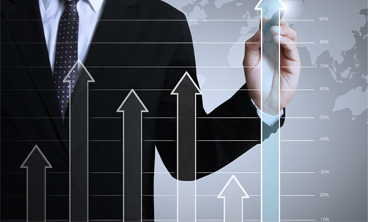 財政政策要精準提升效能